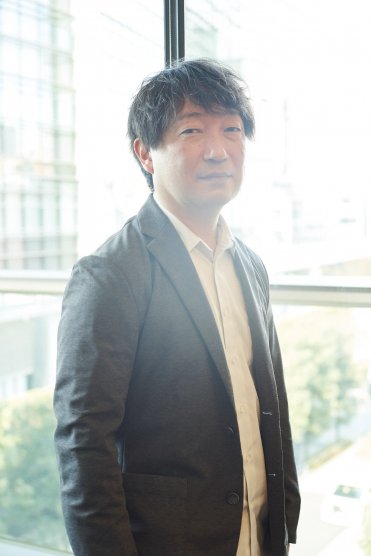 伊与原新さん写真